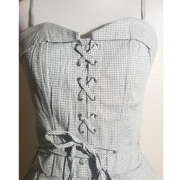 Gray Corset Style Top - Picture 3 of 5